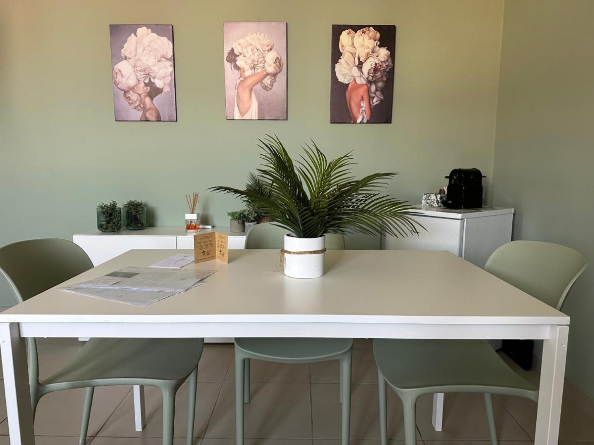 Botanical Suite Барі Екстер'єр фото